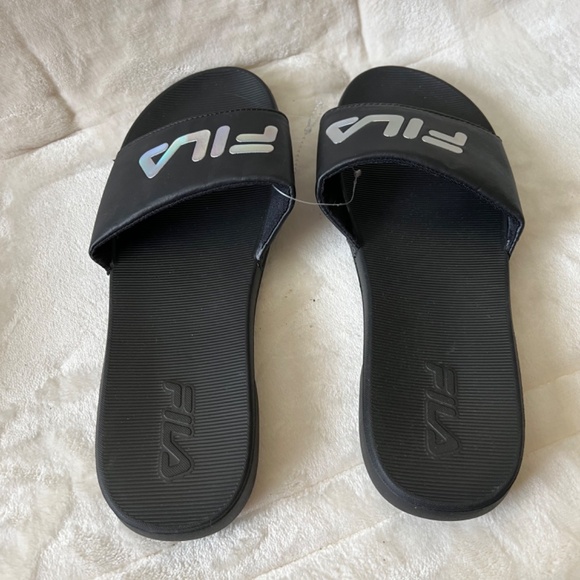 Fila Slippers - Picture 4 of 5